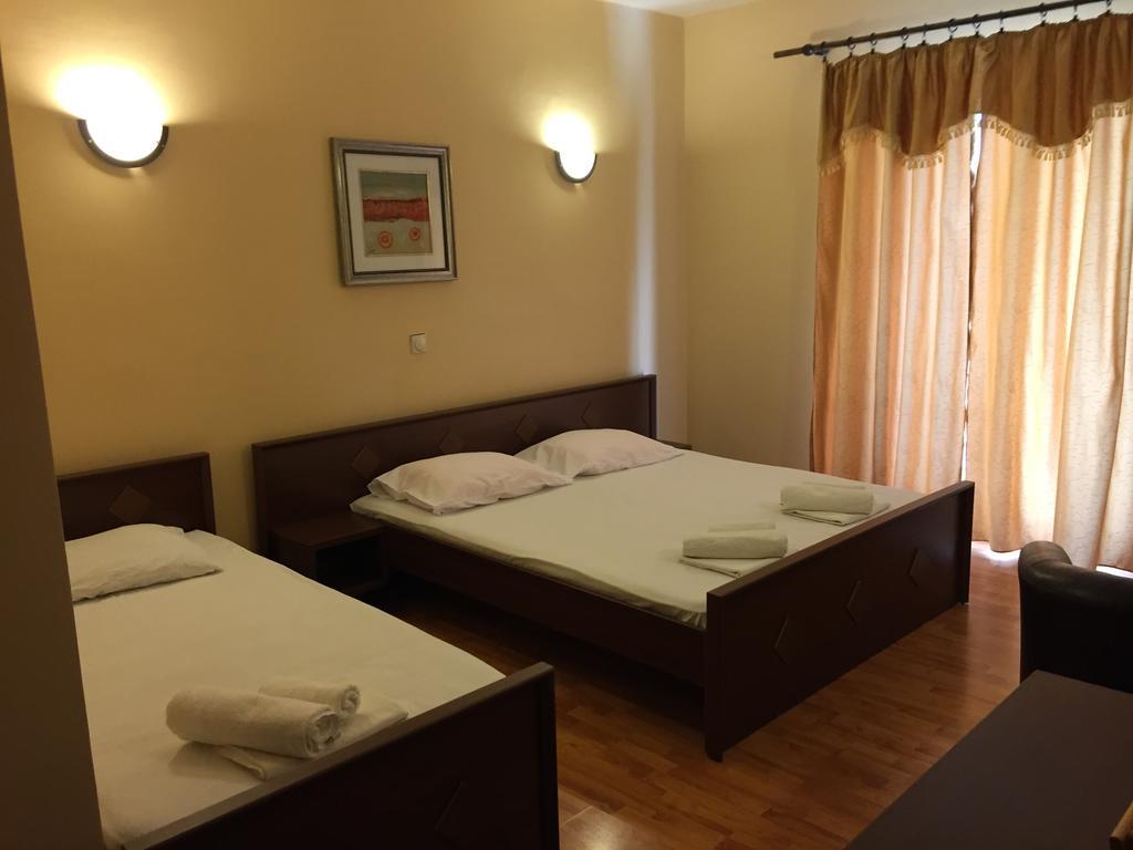Firenze Apartments อุลซิน ภายนอก รูปภาพ