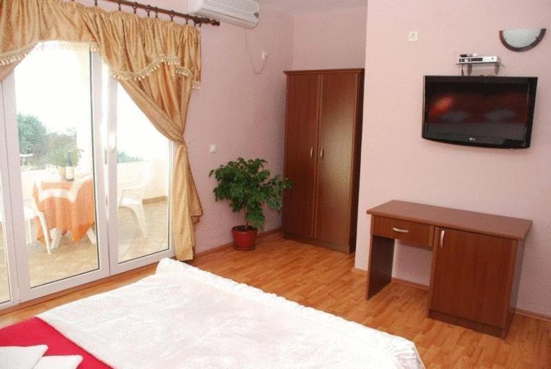 Firenze Apartments อุลซิน ภายนอก รูปภาพ